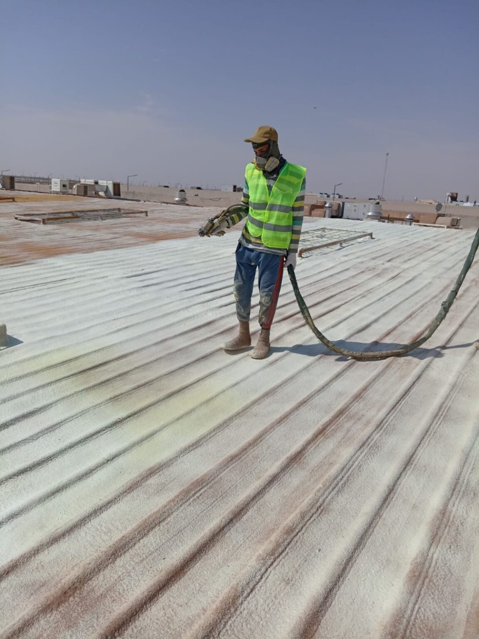 عزل فوم لفيلا بالرياض