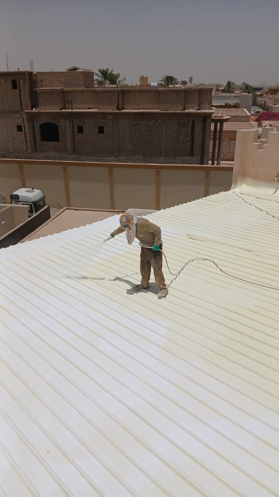 تجهيز الموقع وتنظيف السطح